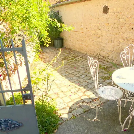 Maison Renovee Avec Vue Sur Chateau, Animaux Acceptes, Terrasse Panoramique - Fr-1-489-164 *